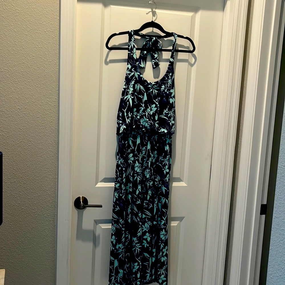 Tori Richards size M halter dress